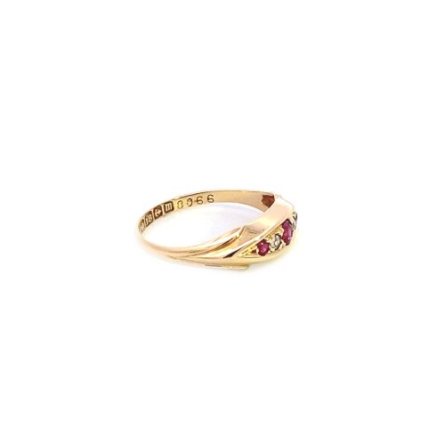 18ct Yellow Gold Diamond and Ruby Ring - Image 5